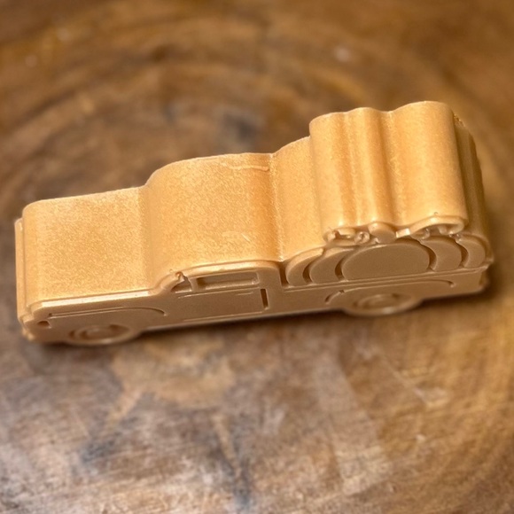 Handmade Soap - PUMPKIN SPICE- Farm Truck with pumpkin - Decor Soap - Picture 2 of 2